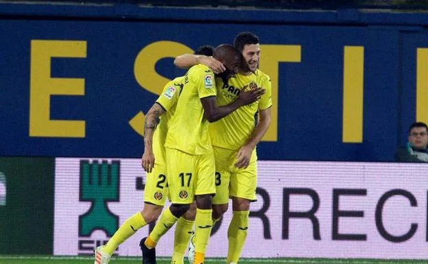 Ekambi y el Villarreal destrozan al Almería