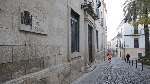 Tribunal Superior de Justicia de Extremadura. :: armando
