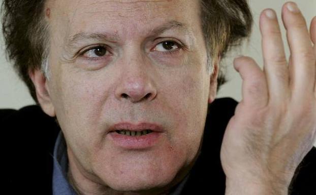 Javier Marías recogerá el sábado día 15 el Premio Dulce Chacón en Zafra