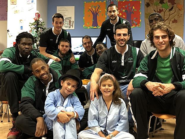 El Cáceres reparte ilusión en el San Pedro de Alcántara