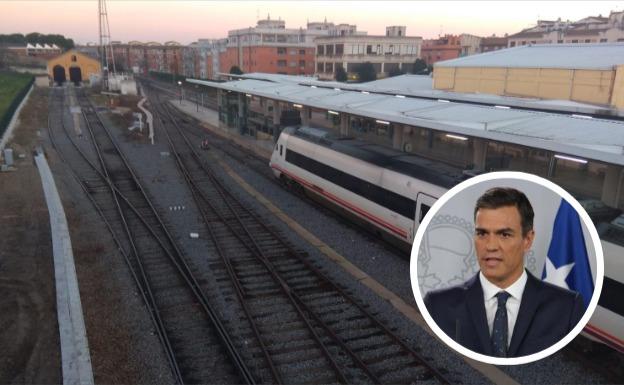 Estación de trenes de Badajoz. En detalle, Pedro Sánchez:. HOY