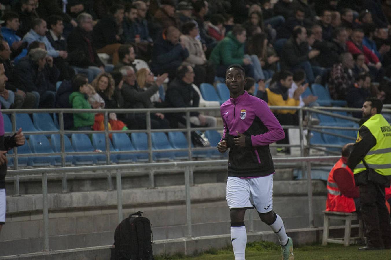 Petcoff dinamita el derbi para el Badajoz que pese a tener el control, acaba sufriendo y pidiendo la hora ante un Villanovense que nunca tiró la toalla