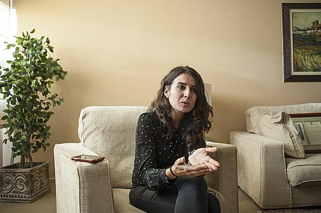 Irene de Miguel, en un momento de la entrevista. :: hoy