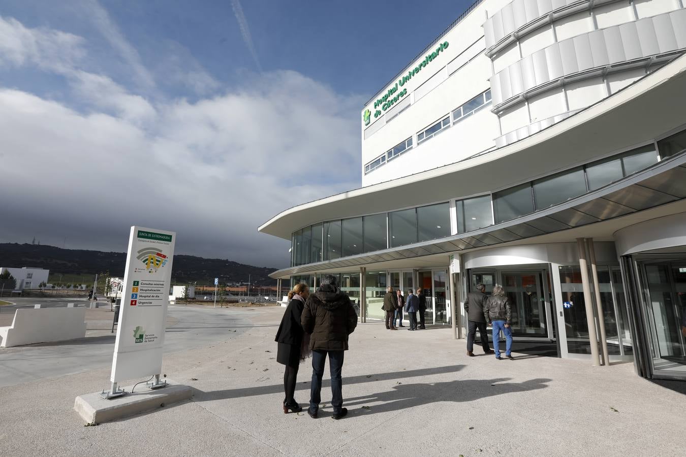 El nuevo Hospital Universitario de Cáceres abre tras 12 años de obras