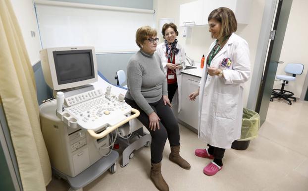 Imagen principal - Cáceres estrena su nuevo hospital