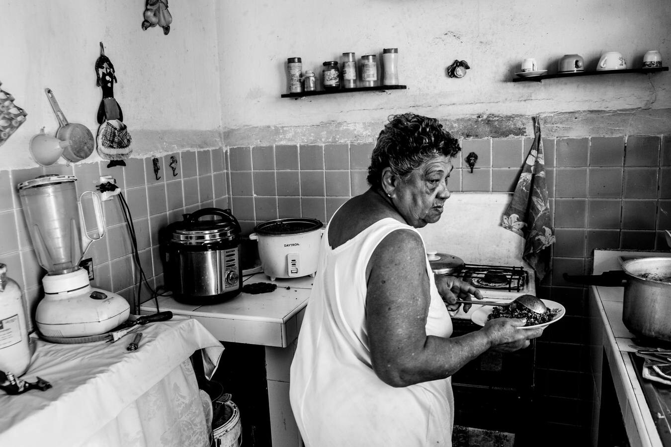 Roberto Palomo, un fotoperiodista pacense de 28 años, recorre el mundo en busca de reportajes e historias gráficas. El pasado lunes dio una charla en el Meiac sobre imágenes de Cuba y México.