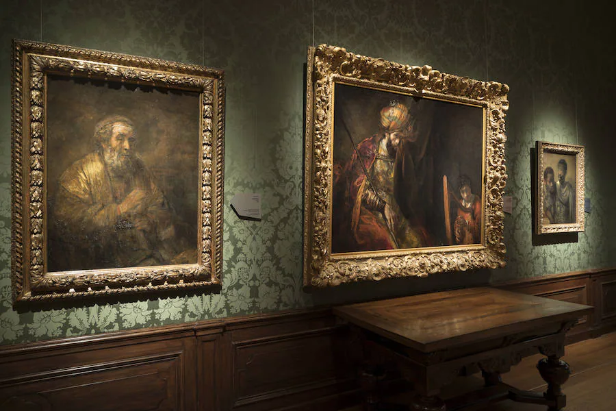 Holanda celebra el genio rebelde de Rembrandt. El Rijksmusem muestra completa su fabulosa colección del innovador y herético 'maestro de la luz' junto a otros museos del país. Imágenes facilitadas por los distintos museos: Rijksmuseum, Casa Rembrandt, Mauritshuis, organización del año Rembrandt y Royal Delft.