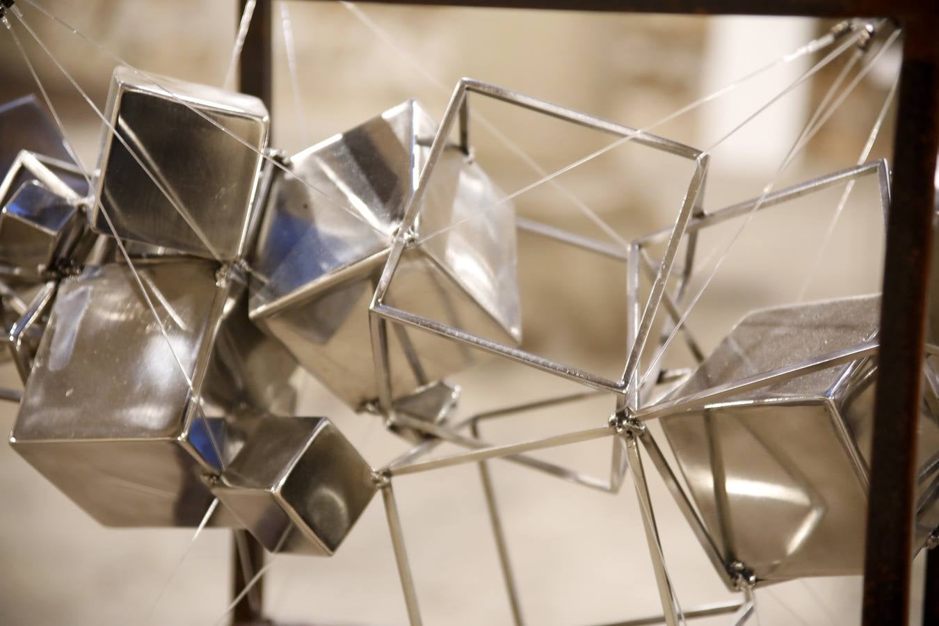 El Colegio Oficial de Arquitectos de Extremadura y el Ateneo de Cáceres ofrecen la exposición de esculturas no_maps / sin planes, del artista plástico Alfonso Doncel. Se puede visitar en el Colegio Oficial de Arquitectos de Extremadura (Cáceres) hasta el 18 de febrero de 2019