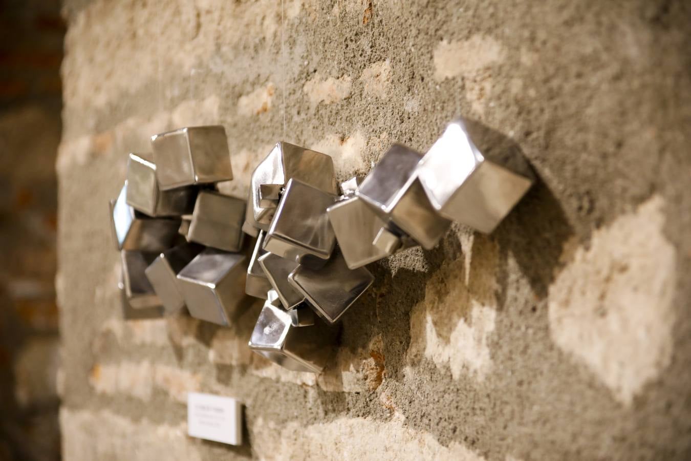 El Colegio Oficial de Arquitectos de Extremadura y el Ateneo de Cáceres ofrecen la exposición de esculturas no_maps / sin planes, del artista plástico Alfonso Doncel. Se puede visitar en el Colegio Oficial de Arquitectos de Extremadura (Cáceres) hasta el 18 de febrero de 2019