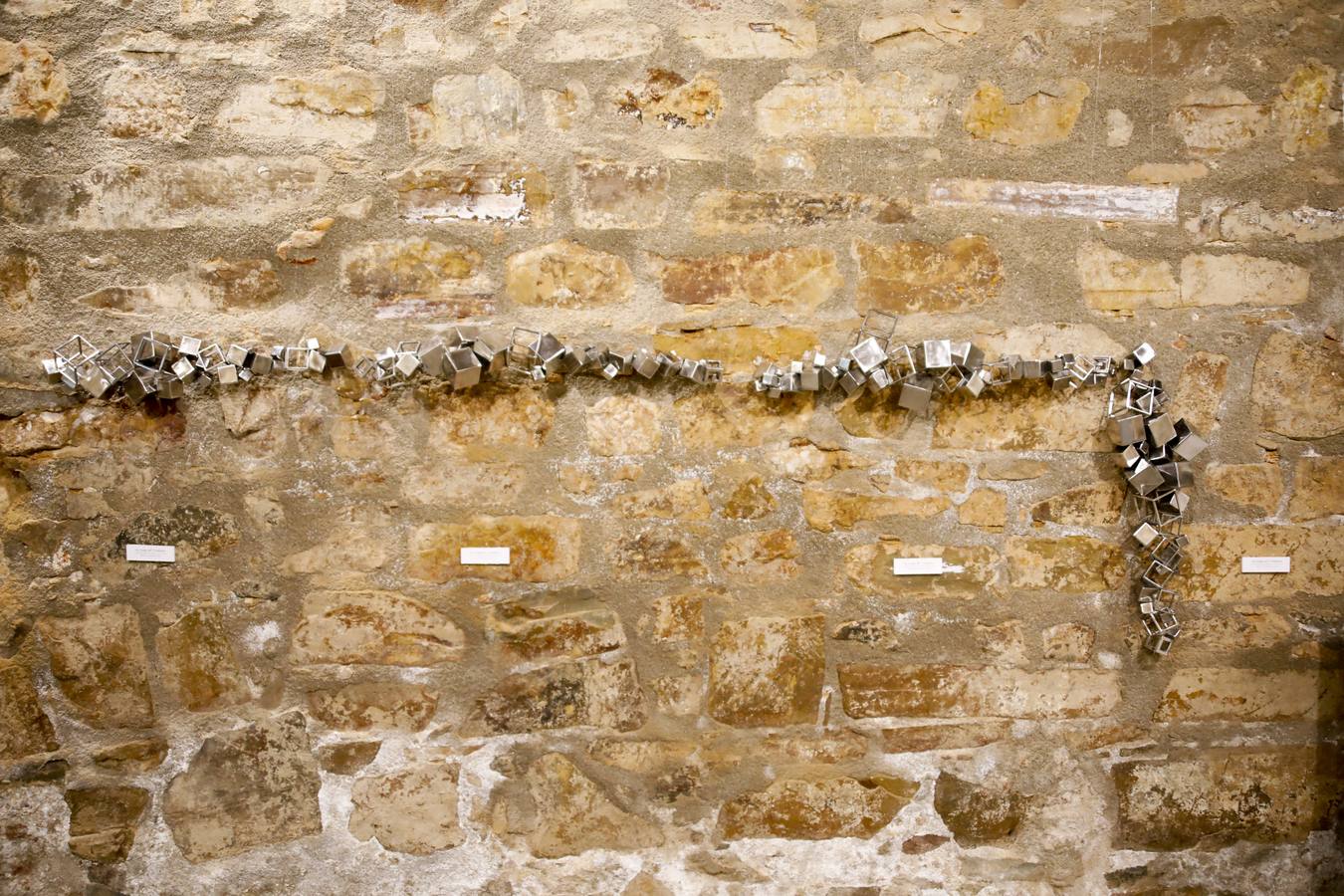 El Colegio Oficial de Arquitectos de Extremadura y el Ateneo de Cáceres ofrecen la exposición de esculturas no_maps / sin planes, del artista plástico Alfonso Doncel. Se puede visitar en el Colegio Oficial de Arquitectos de Extremadura (Cáceres) hasta el 18 de febrero de 2019