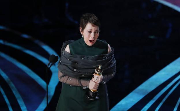 Olivia Colman, con el Oscar a la mejor actriz.