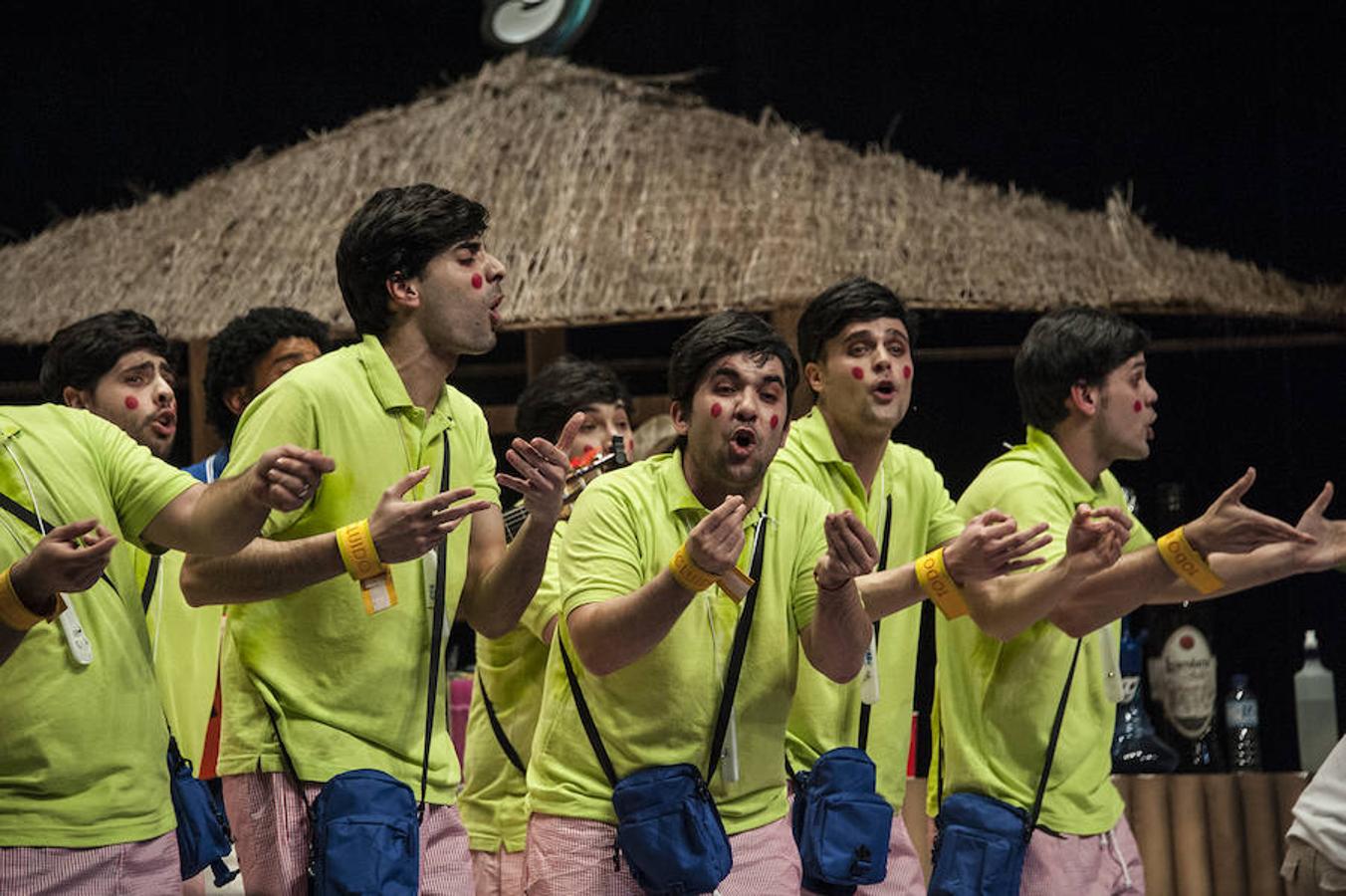 Los Camballotas levantaron al patio de butacas y se echa de menos un grupo con esa energía en la final