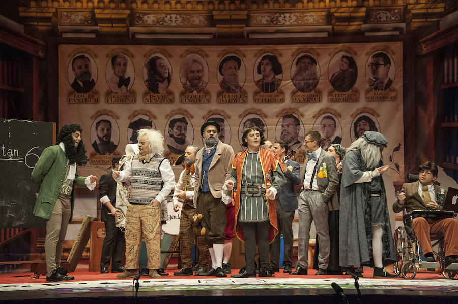 Los Water Closet abrieron la segunda semifinal y pusieron al teatro en pie