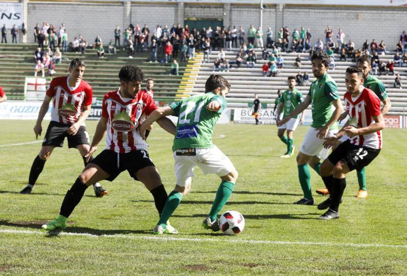 El Cacereño disfrutó durante unas horas del liderato provisional del grupo XIV de Tercera División