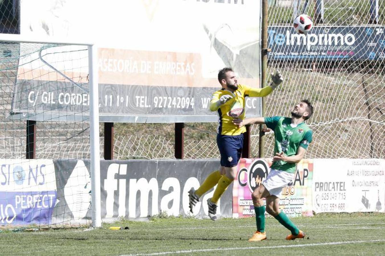 El Cacereño disfrutó durante unas horas del liderato provisional del grupo XIV de Tercera División