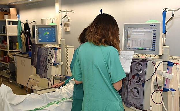 El SES garantiza que el Servicio de Nefrología retomará su actividad el jueves en el Hospital de Plasencia