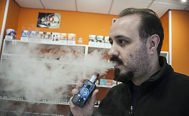 Con el vaper dej de fumar cigarrillos | Hoy
