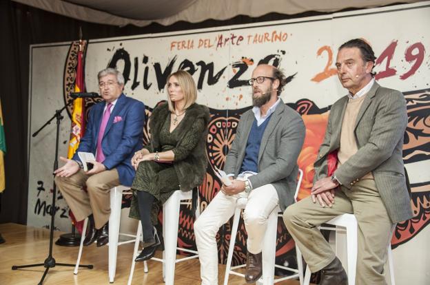 Franco, Sánchez, Cardelús y Bautista, ayer en Olivenza. :: pakopí