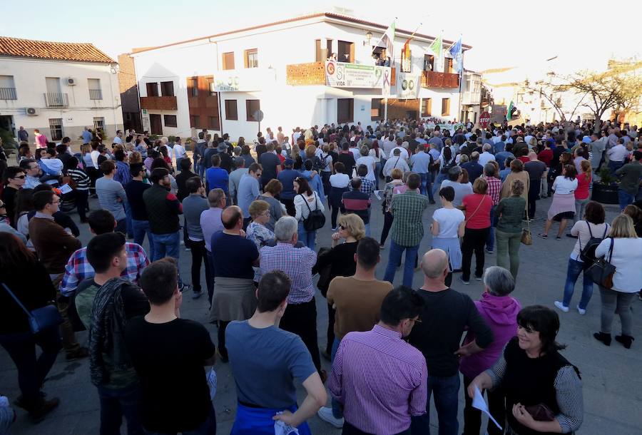 Fotos: Almaraz vuelve a pedir diez años más para la central nuclear