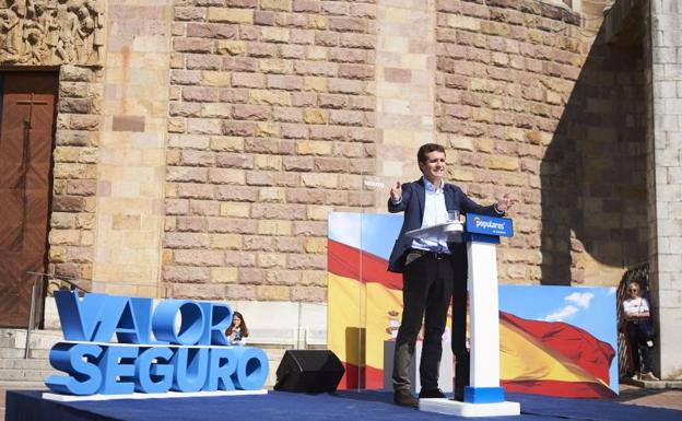 Pablo Casado recurre al problema catalán para borrar la equivocación de Suárez Illana con el aborto