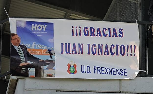 Pancarta en la grada del estadio Jose María Montero