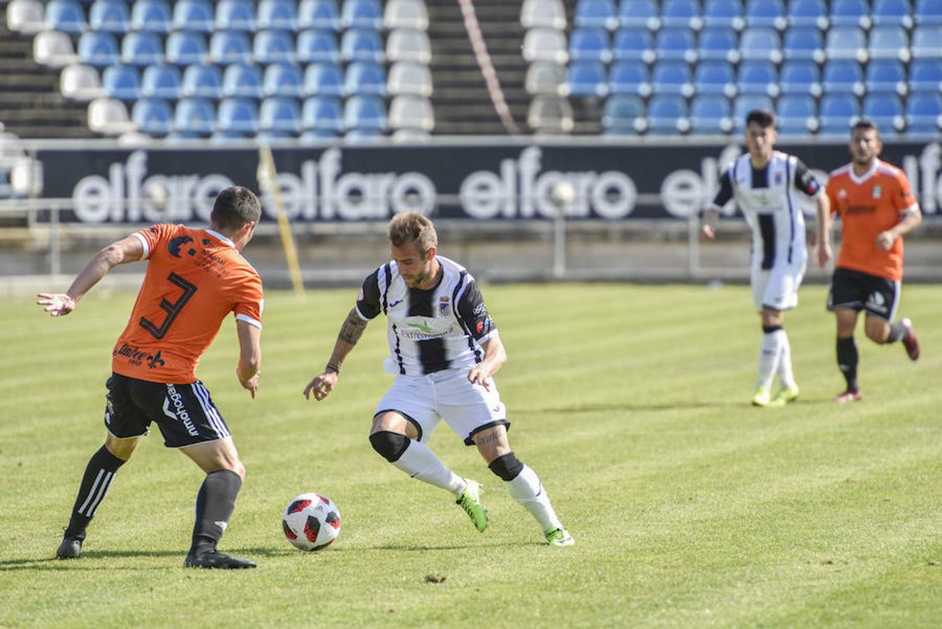El Nuevo Vivero engulle a otro líder con otro gol de Éder Díez que vale una victoria para soñar con la fase de ascenso en Murcia