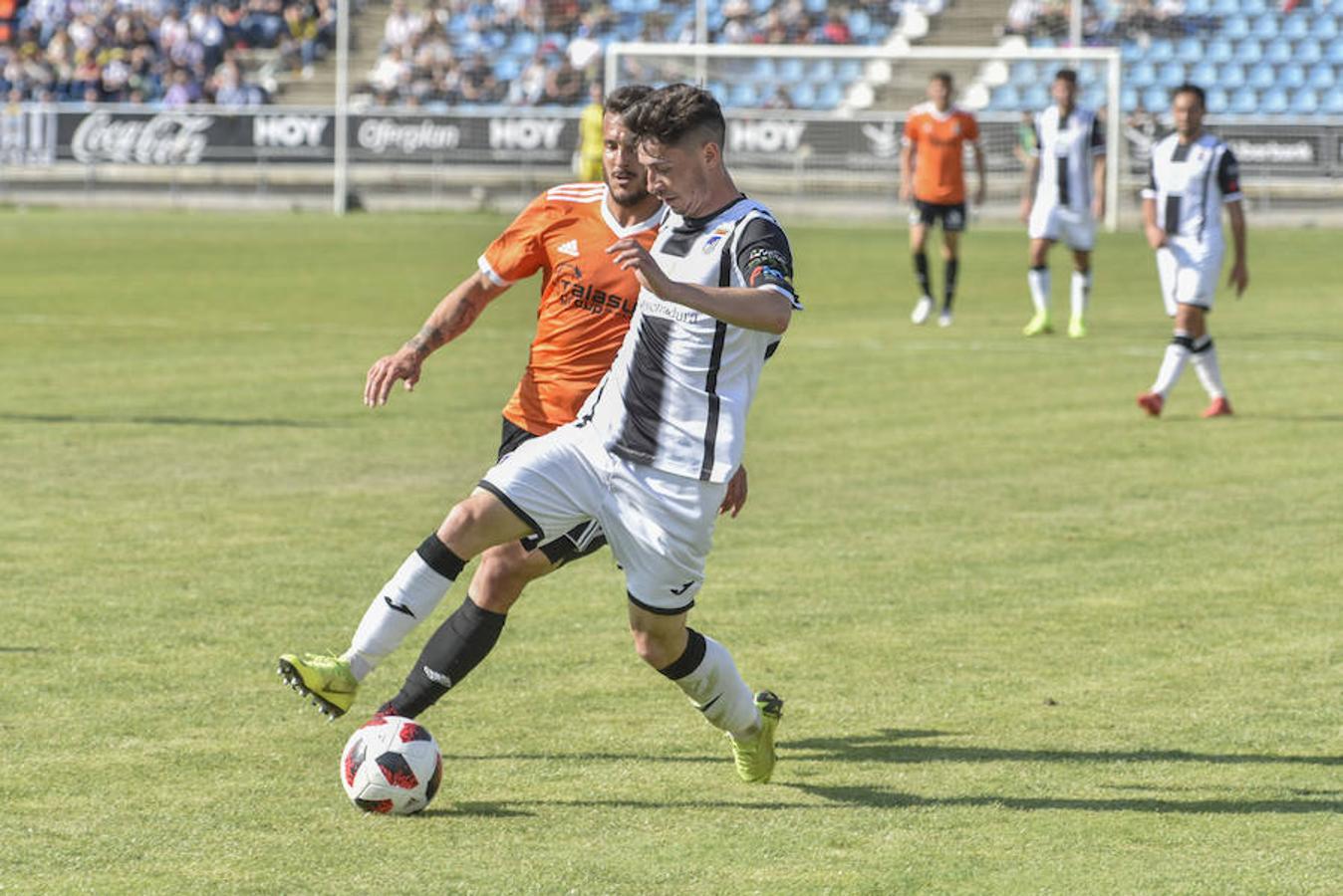El Nuevo Vivero engulle a otro líder con otro gol de Éder Díez que vale una victoria para soñar con la fase de ascenso en Murcia