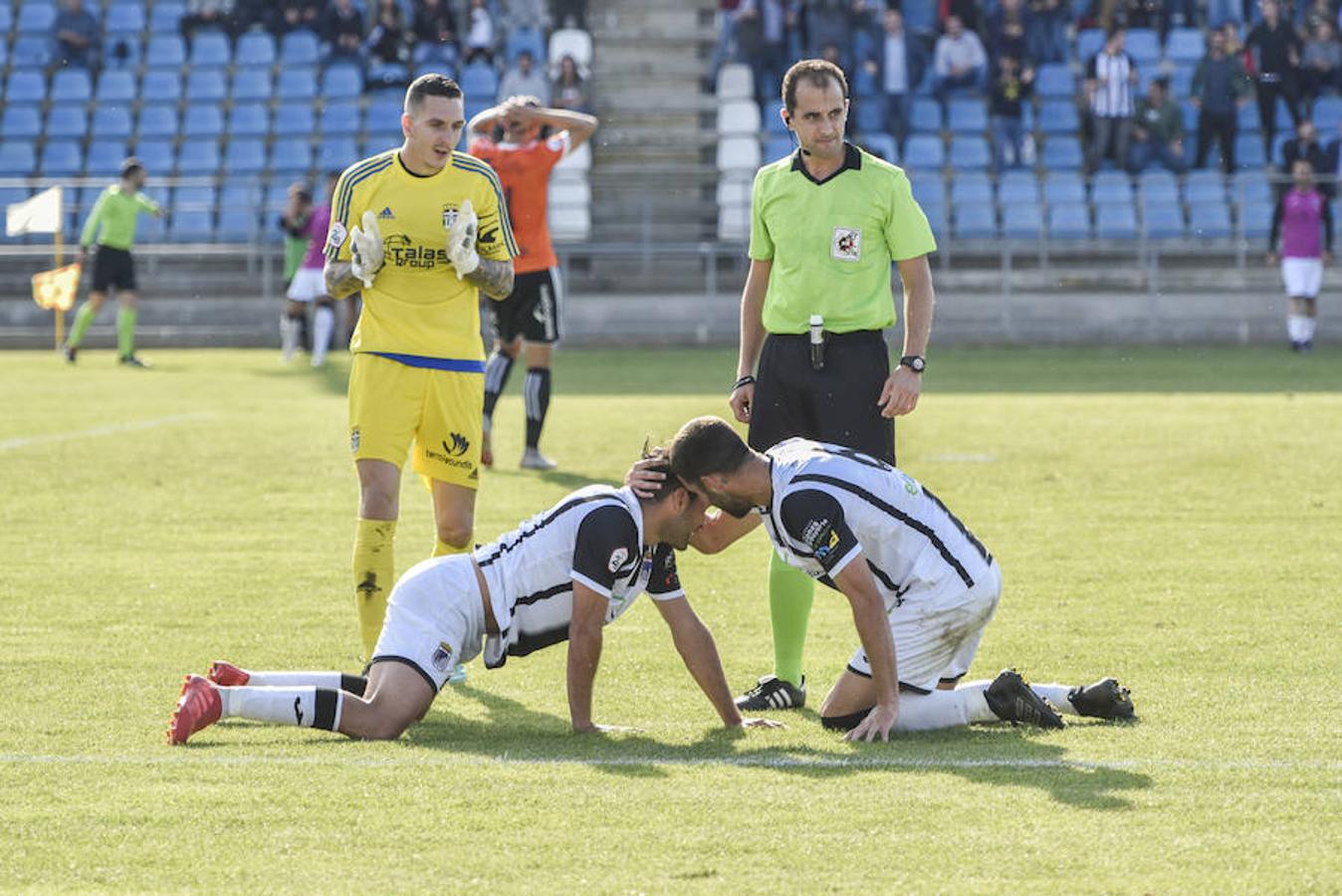 El Nuevo Vivero engulle a otro líder con otro gol de Éder Díez que vale una victoria para soñar con la fase de ascenso en Murcia
