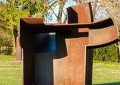 Imagen secundaria 1 - Chillida Leku resucita en el siglo XXI