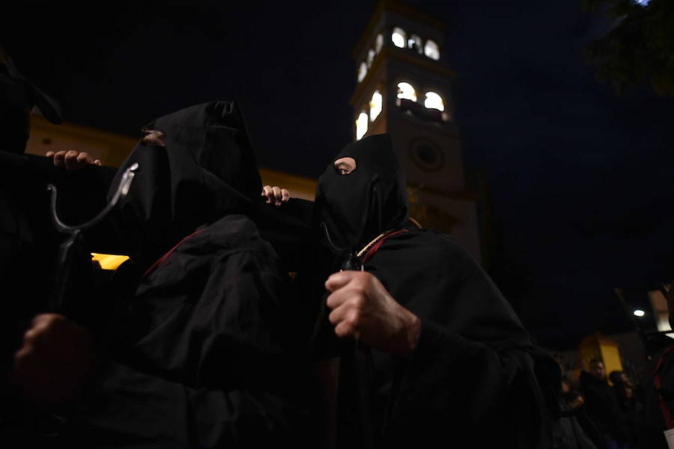 Fotos: Procesión del Cristo de la Paz en Badajoz