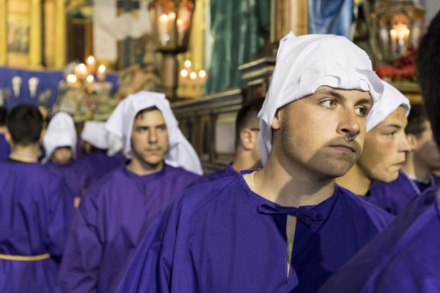 Costaleros de la cofradía del Descendimiento.