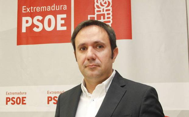 César Ramos. 