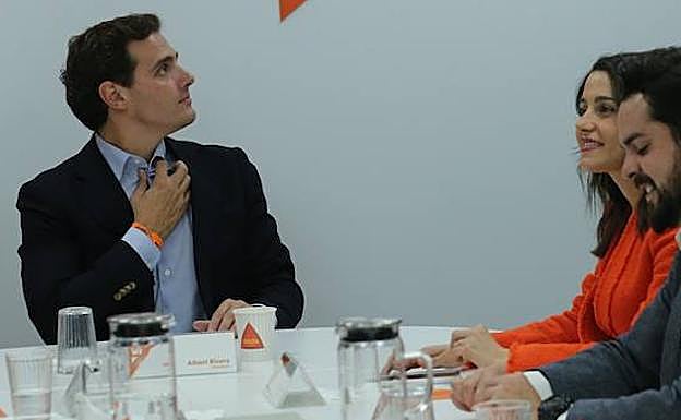 Rivera, en la reunión de este lunes de la ejecutiva de Ciudadanos.