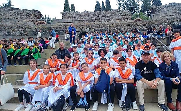 Alumnos del Lope de Vega en el Teatro Romano de Mérida:: HOY