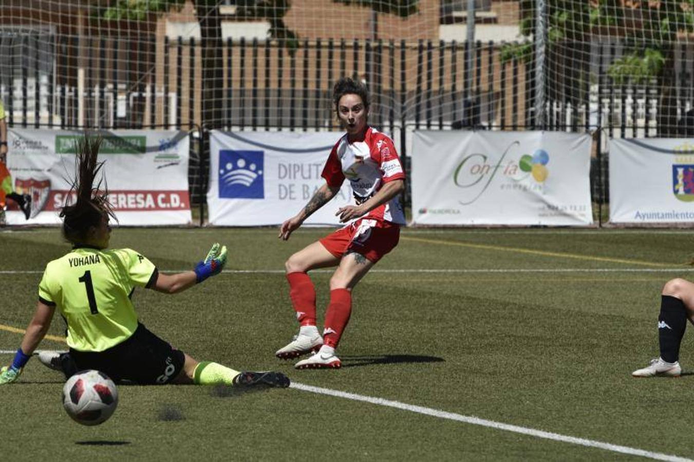 El Santa Teresa gana 1-0 al Tacón en El Vivero y afronta la vuelta de la final por el ascenso a la Liga Iberdrola con ventaja