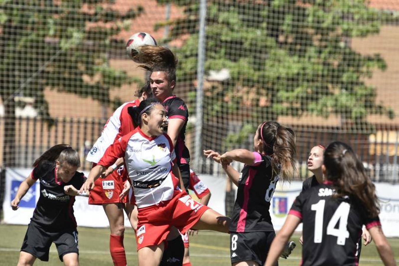 El Santa Teresa gana 1-0 al Tacón en El Vivero y afronta la vuelta de la final por el ascenso a la Liga Iberdrola con ventaja