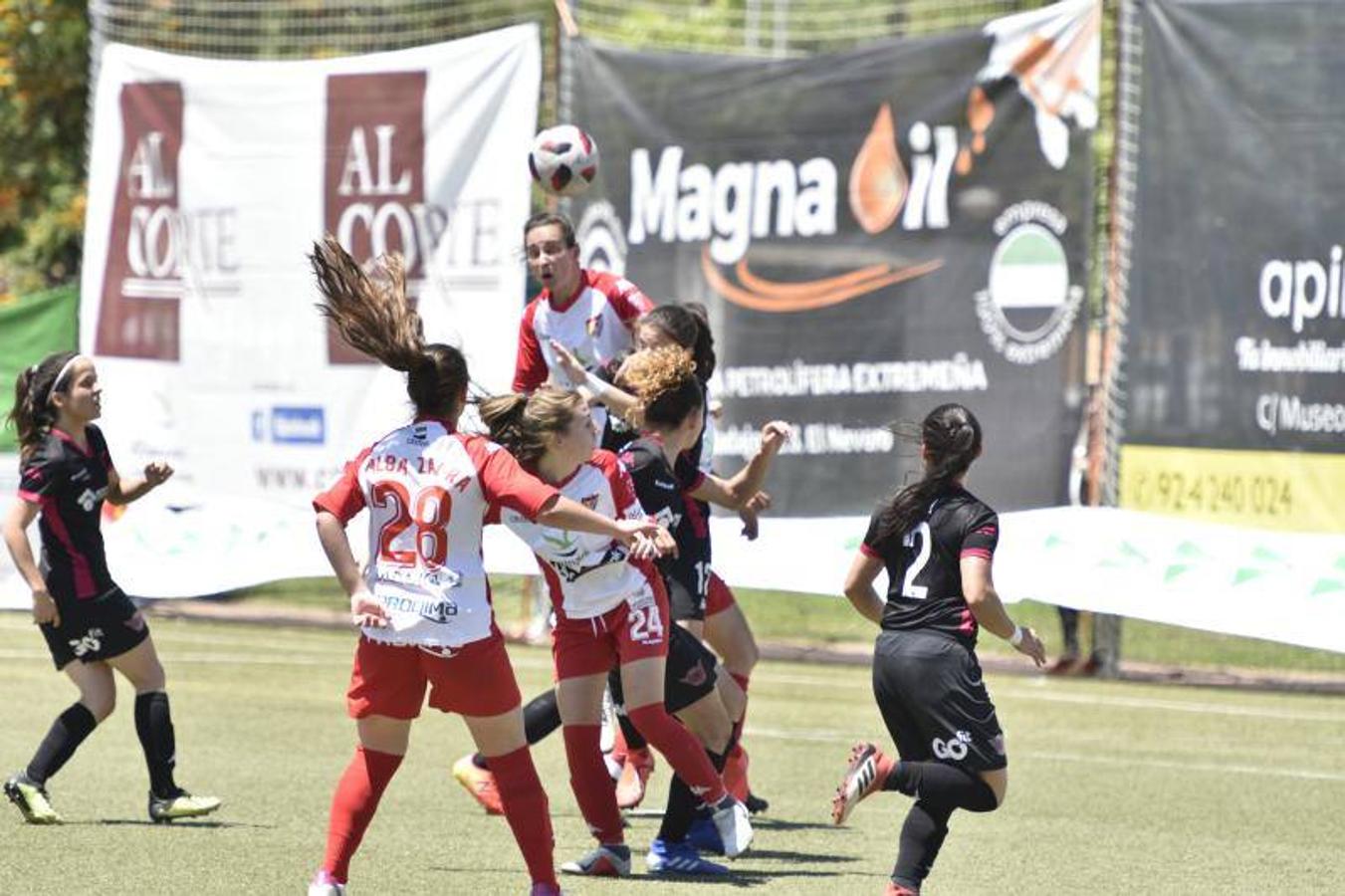 El Santa Teresa gana 1-0 al Tacón en El Vivero y afronta la vuelta de la final por el ascenso a la Liga Iberdrola con ventaja