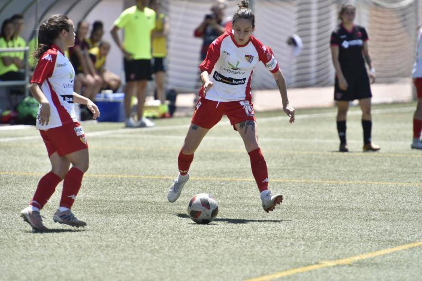 El Santa Teresa gana 1-0 al Tacón en El Vivero y afronta la vuelta de la final por el ascenso a la Liga Iberdrola con ventaja
