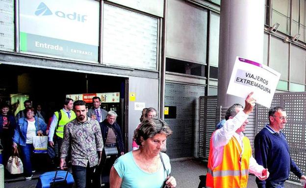 El tramo cortado de la línea Madrid-Extremadura recupera el lunes la circulación