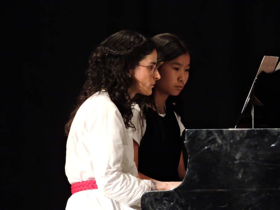 Fotos: 70 Fotos del concierto de fin de curso de la escuela de música de Fregenal