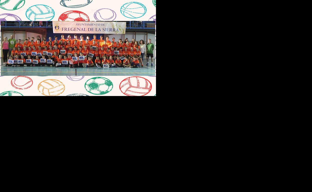 Alumnos asistentes a la clausura del curso de la Escuela Municipal de Deportes