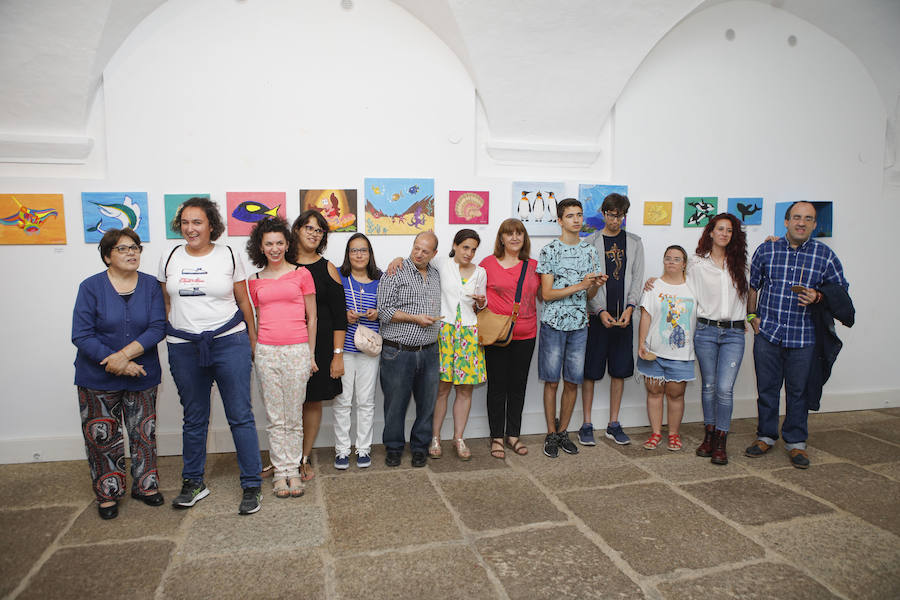 Usuarios de Aspainca presentaron su muestra anual en el Museo de Cáceres. :: ARMANDO MÉNDEZ