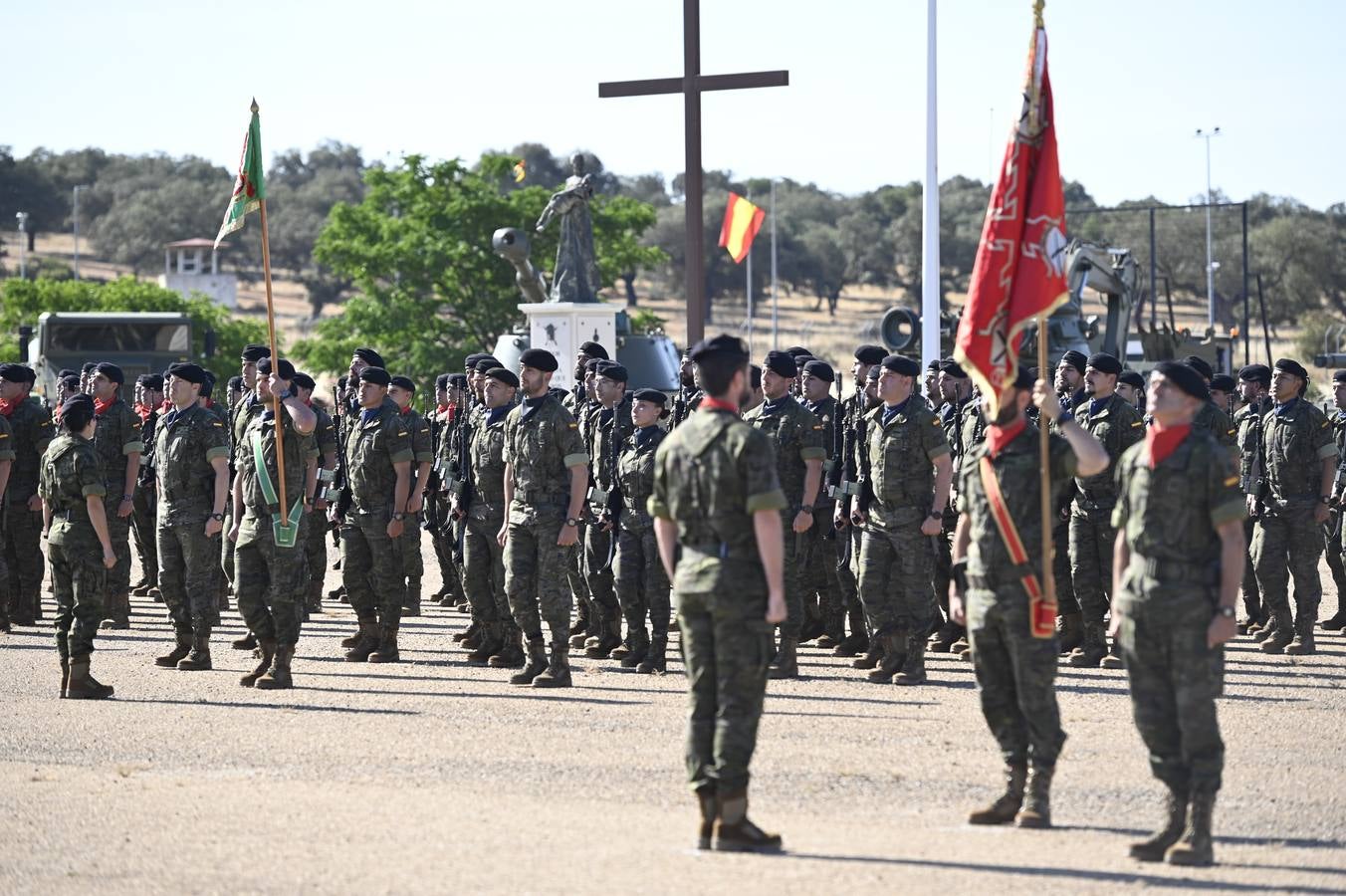 En la Base «General Menacho» (Badajoz), ha tenido lugar el acto de despedida del Contingente eFP V, previo a su despliegue en Letonia y cuya base está formada por la Brigada «Extremadura» XI. El acto ha estado presidido por el Excmo. Sr. General Jefe de la Brigada «Extremadura» XI, D. Francisco Javier Romero Marí.