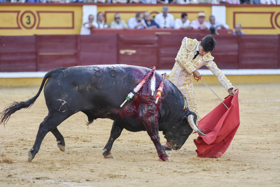 El de Villafranco cuaja una gran faena ante el cuarto de la tarde de Victoriano del Río, noble hasta la extenuación y que se empleó bien con el caballo