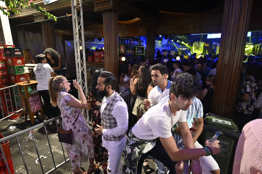 Hubo colas para entrar en las casetas del ferial de madrugada