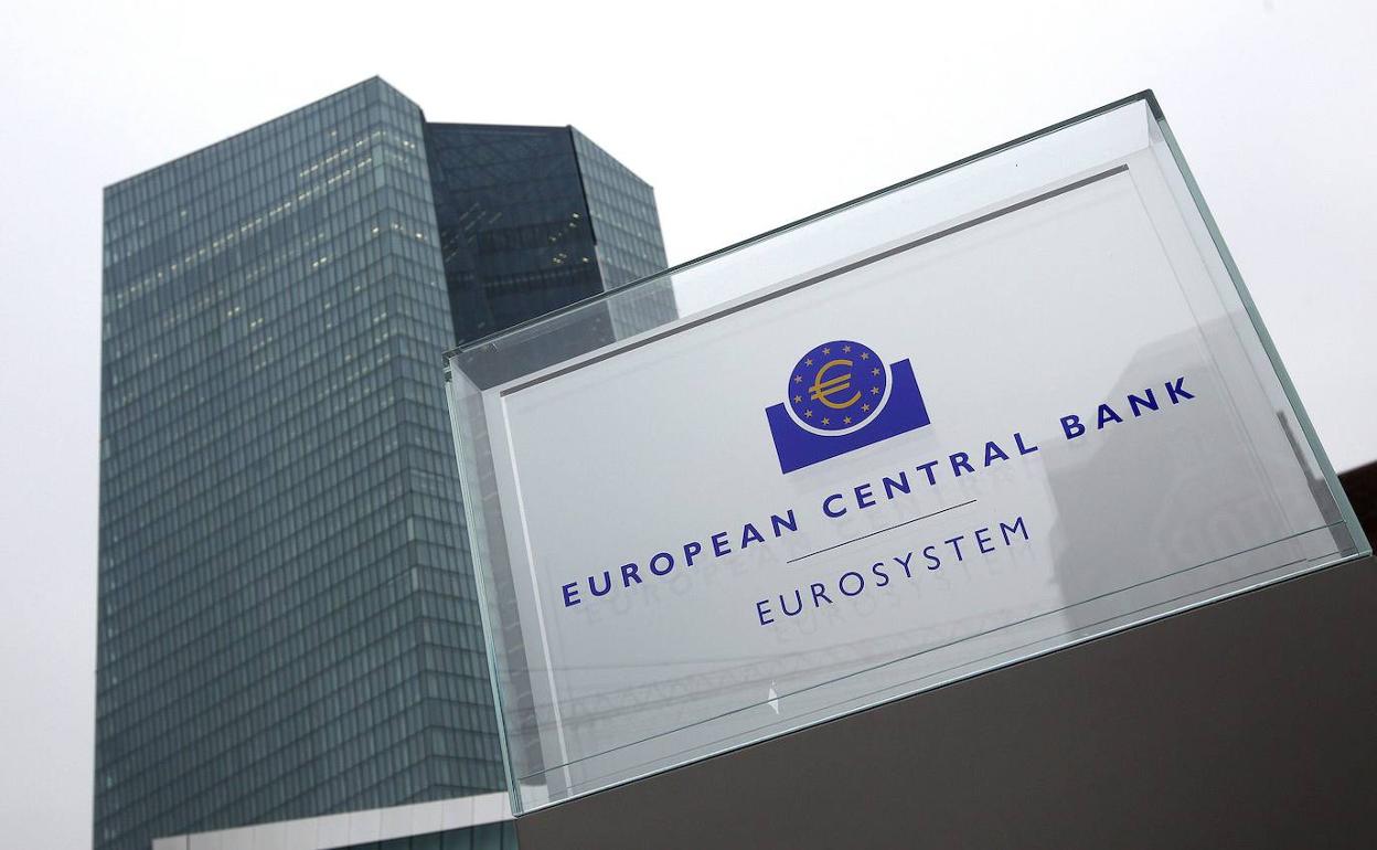 Evacúan el Banco Central Europeo por la desactivación de una bomba de la Segunda Guerra Mundial