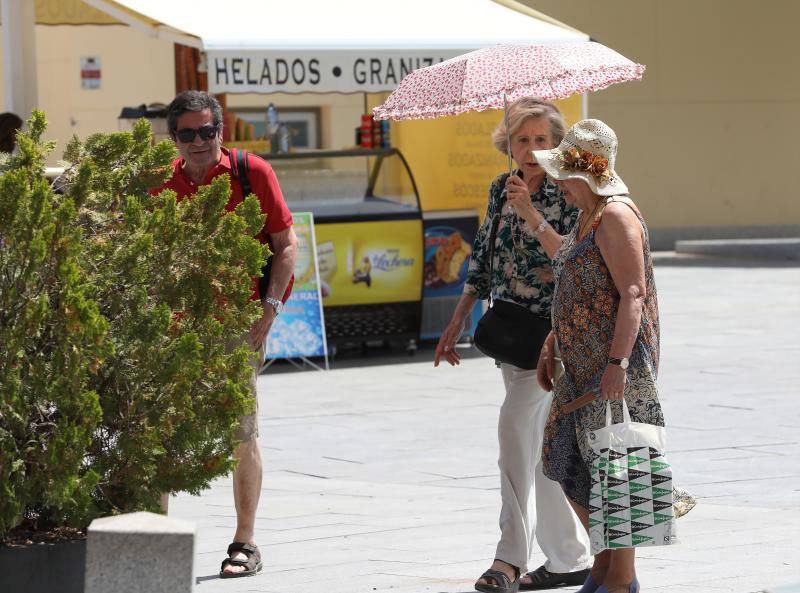 Fotos: El verano deja máximas que rozan los 42 grados