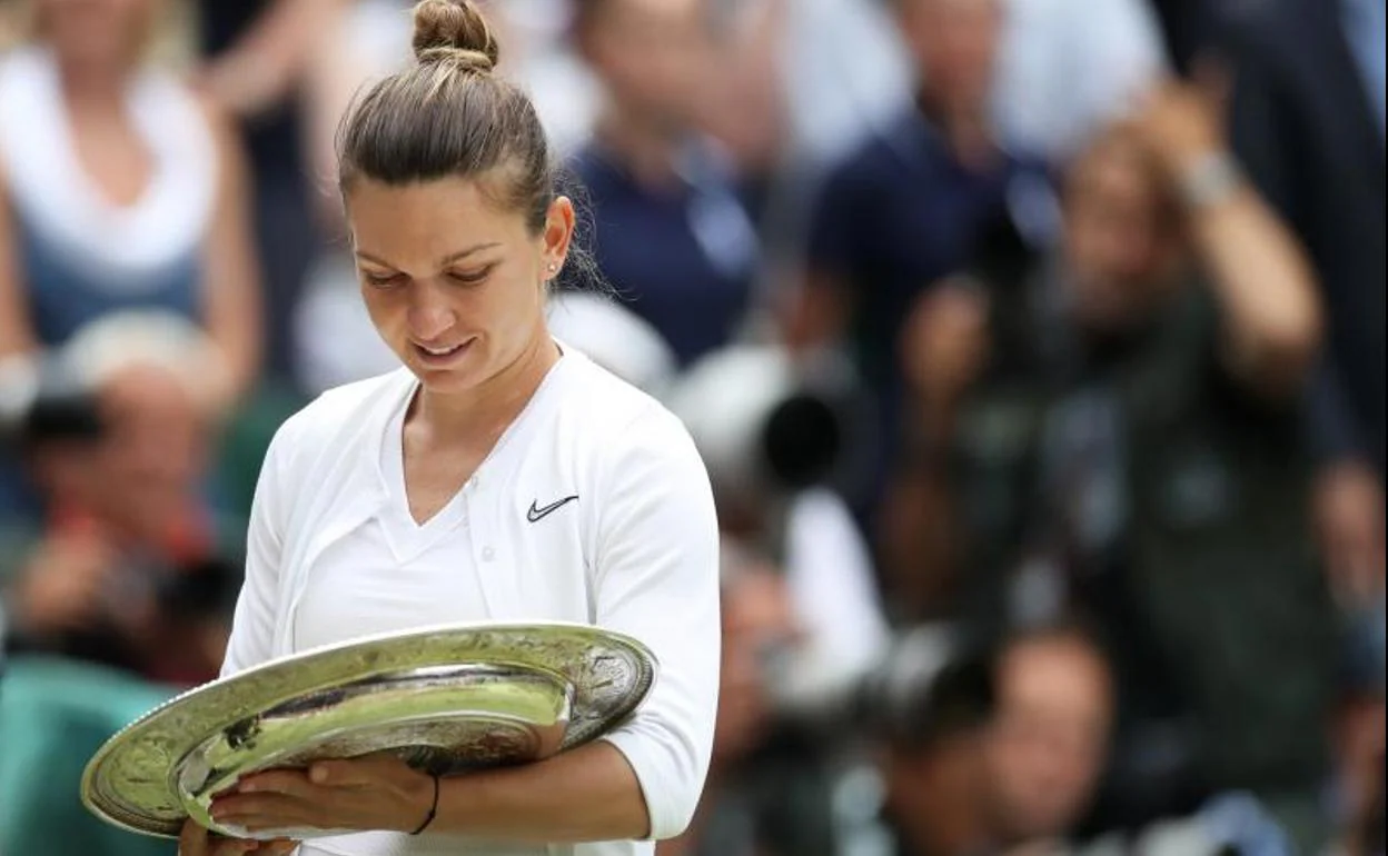 Simona Halep, tras ganar la final. 