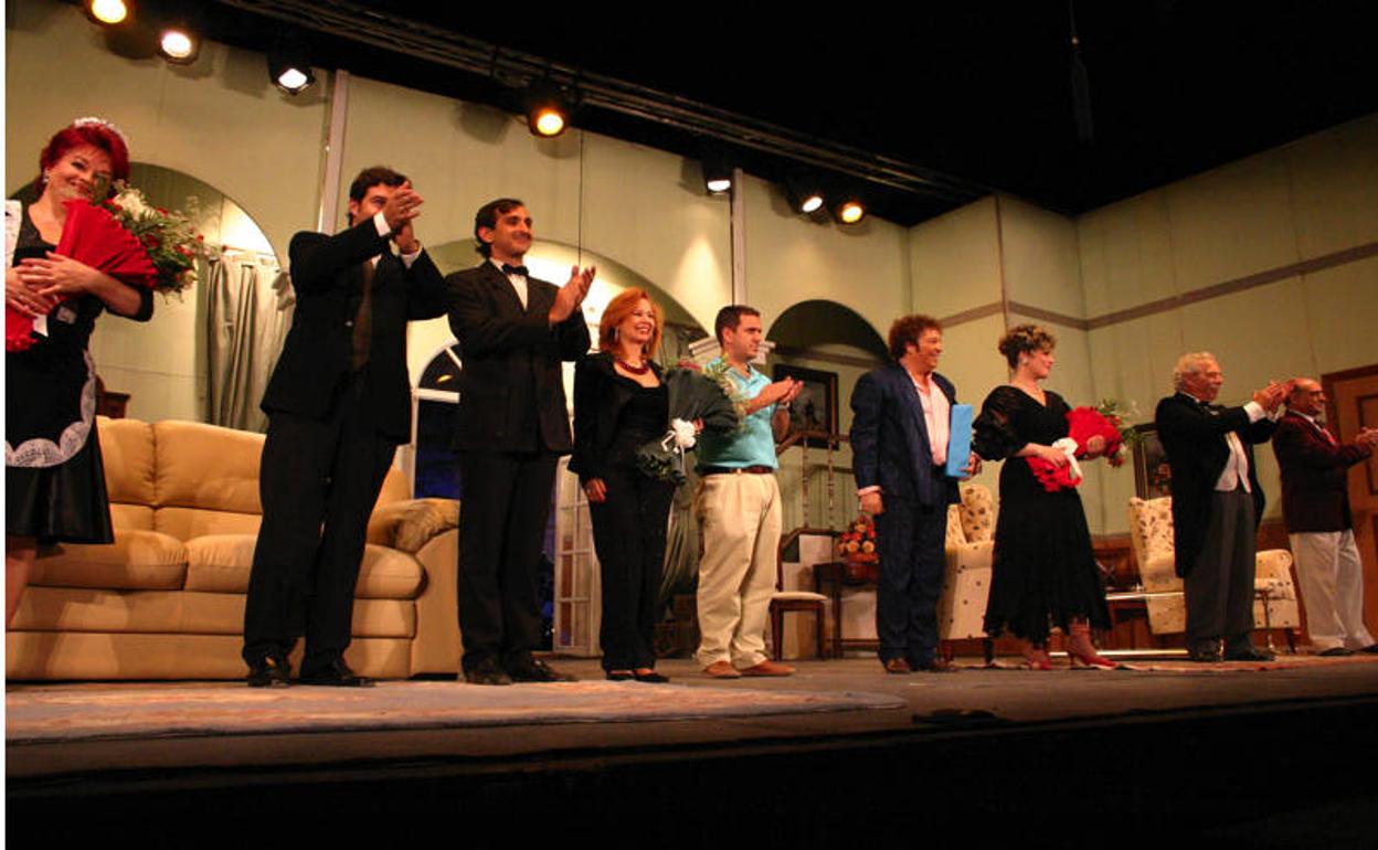 Una noche de sátira en el auditorio Ricardo Carapeto