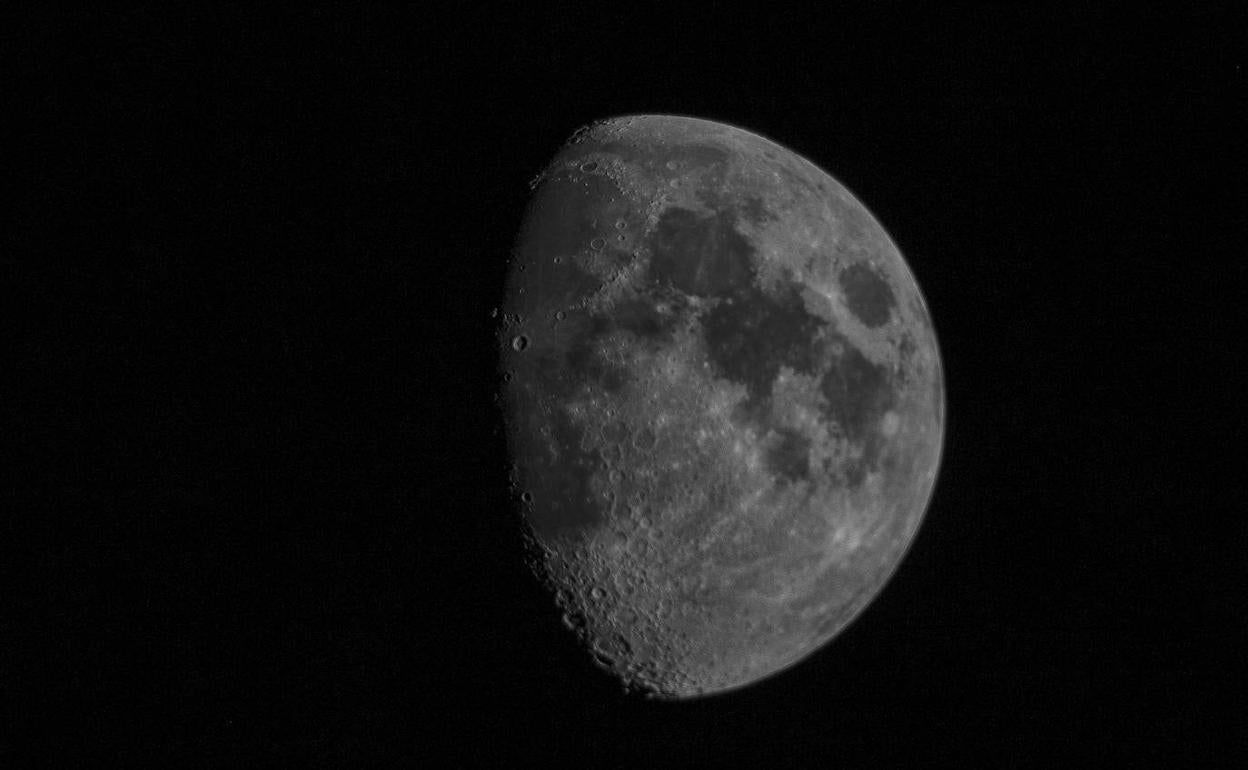 Planetario en la biblioteca pública de Cáceres